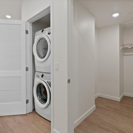 Bright Studio On Sunset Blvd, Free Parking, Gym, And Pool Los Angeles Kültér fotó