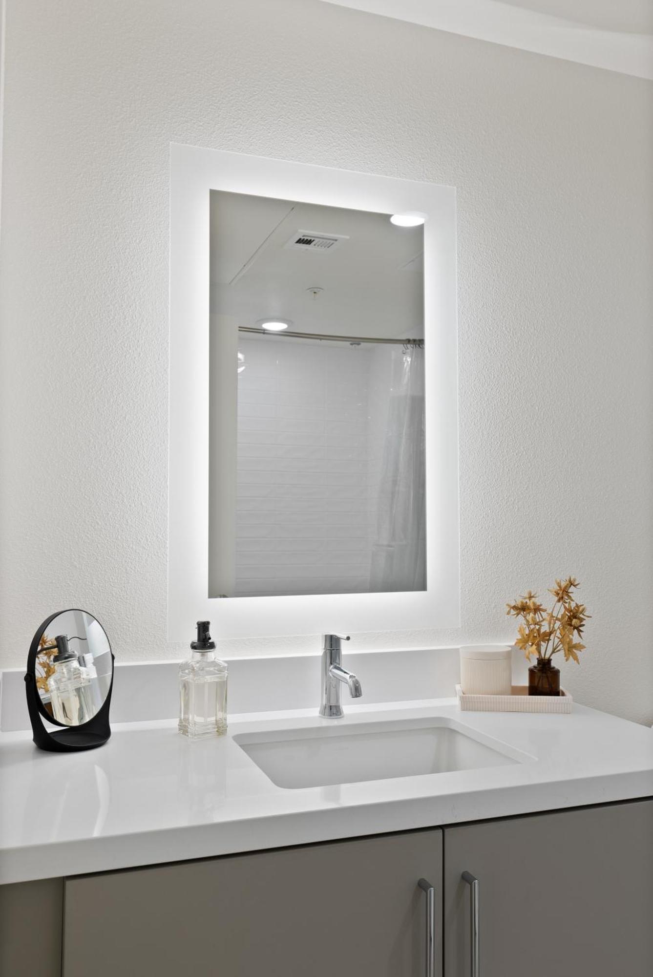 Bright Studio On Sunset Blvd, Free Parking, Gym, And Pool Los Angeles Kültér fotó