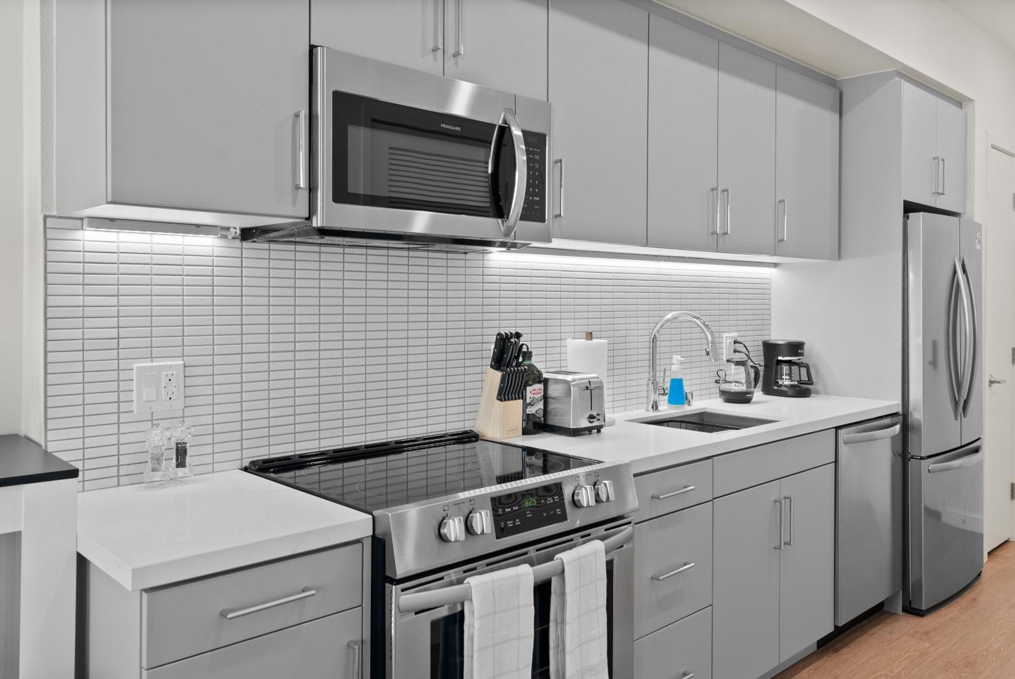 Bright Studio On Sunset Blvd, Free Parking, Gym, And Pool Los Angeles Kültér fotó